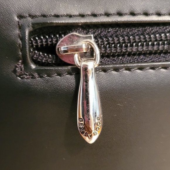 Betty Boop Harlequin Belt Buckle Purse - Picture 7 of 12